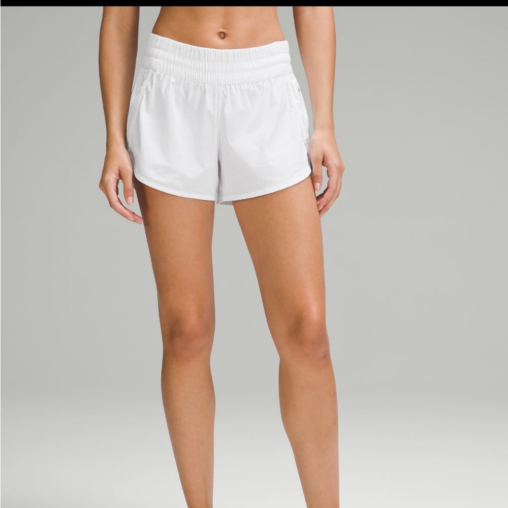 Lululemon Tracker Short V *4” size 4